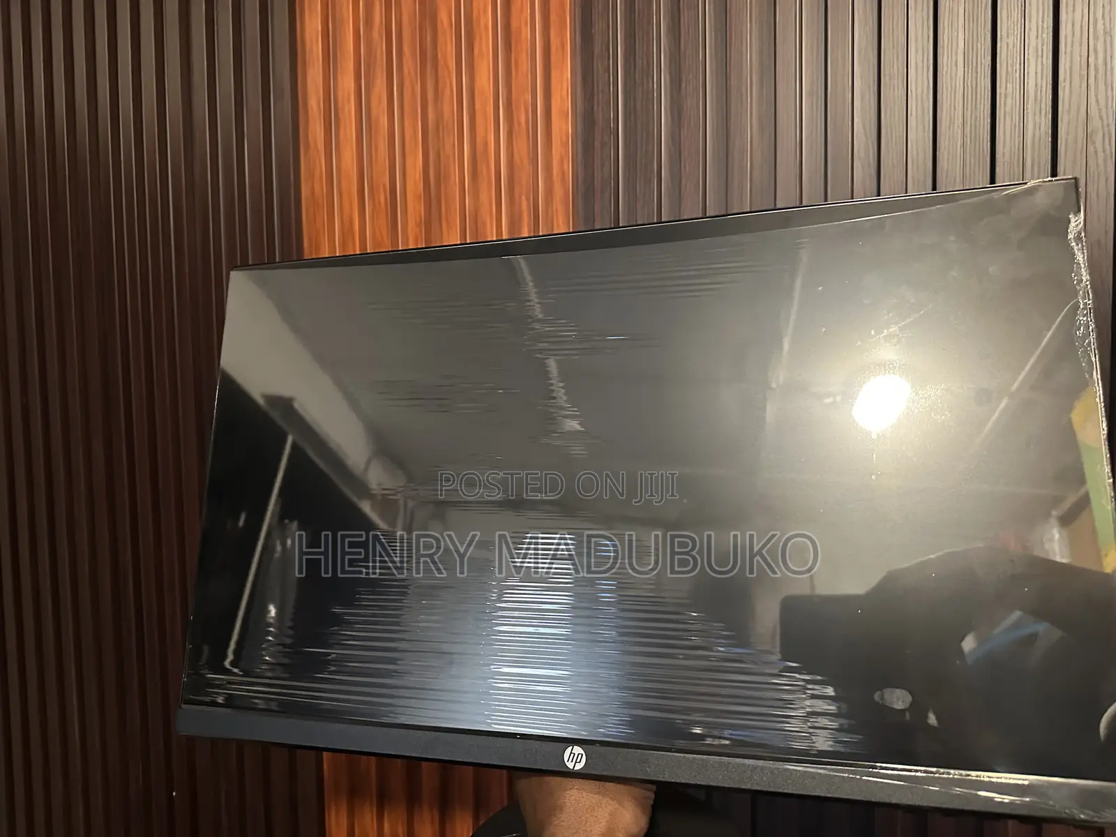 HP Monitors