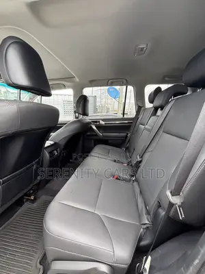Lexus GX 460 Luxury 2016 Silver