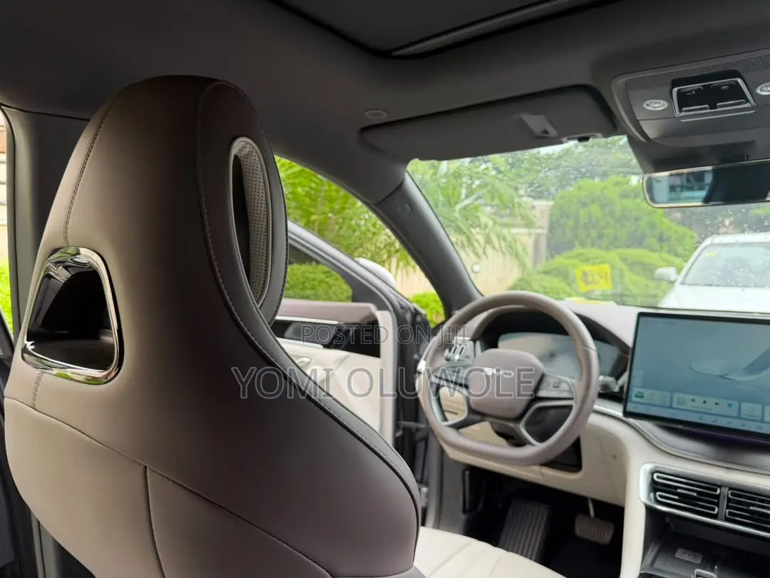 BYD Song Plus DM-i 2025 Gray