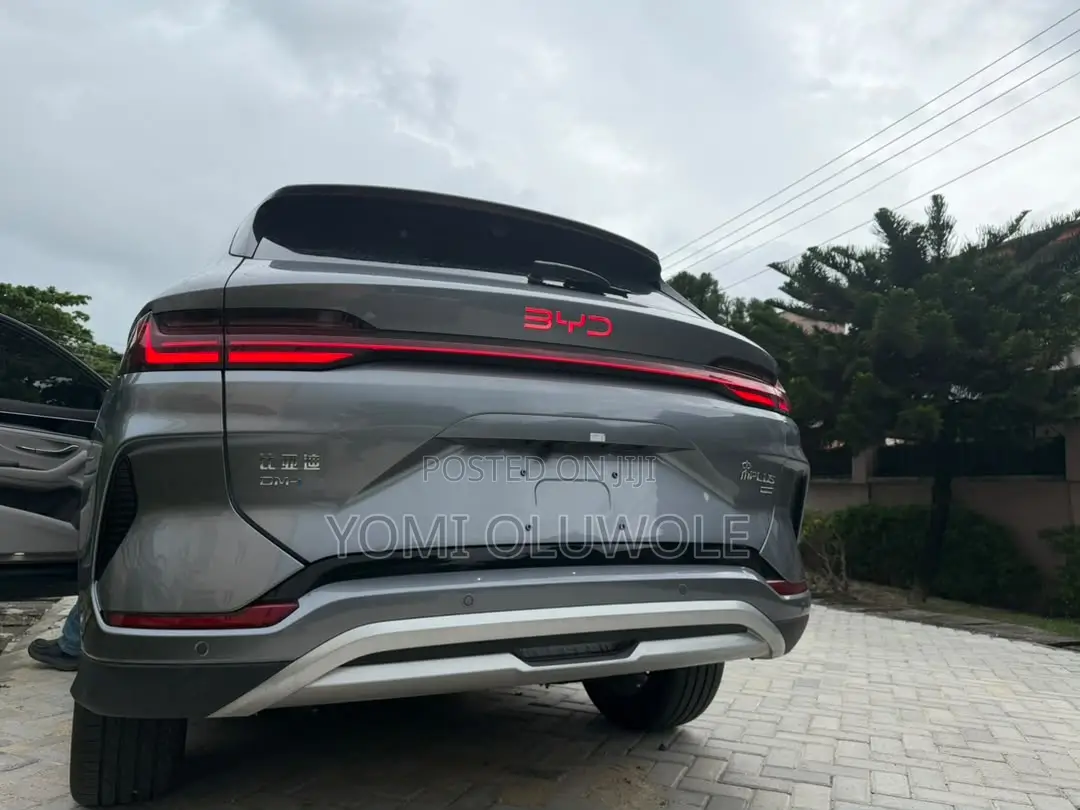 BYD Song Plus DM-i 2025 Gray