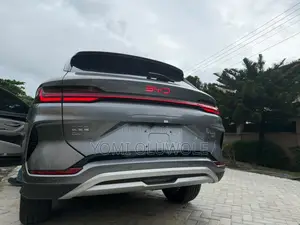 BYD Song Plus DM-i 2025 Gray
