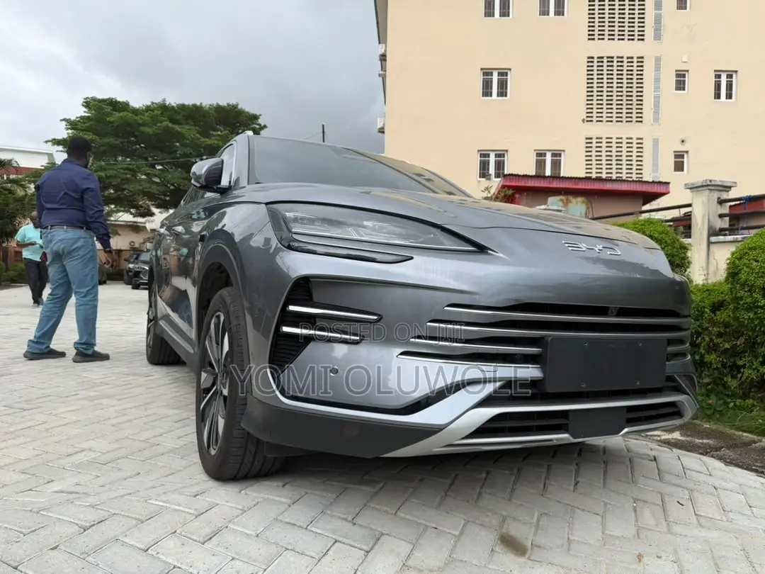 BYD Song Plus DM-i 2025 Gray