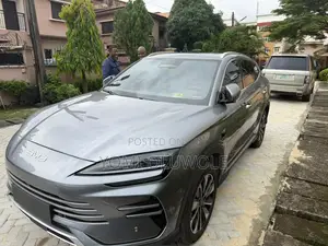 BYD Song Plus DM-i 2025 Gray