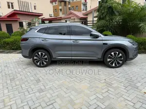 BYD Song Plus DM-i 2025 Gray