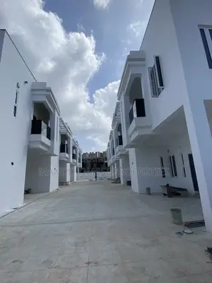 4bdrm Townhouse/Terrace in Ajah for sale