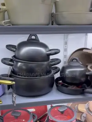 9pcs Ceramic Non-Stick Cookware Set (Ucc Life)
