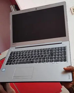 Laptop Lenovo IdeaPad 310 8GB Intel Core i5 HDD 256GB