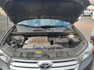 Toyota Highlander 2013 Gray