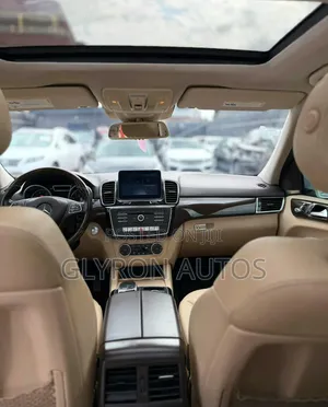 Mercedes-Benz GLE-Class 2016 White