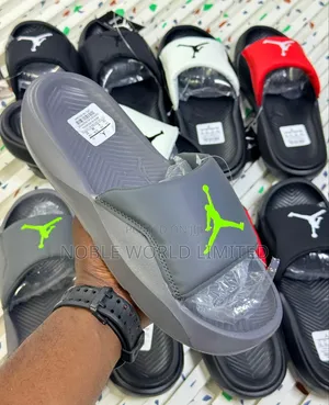 Puma Solid Unisex Slides Frank 7h