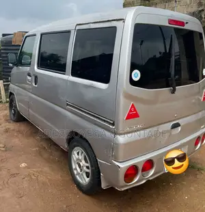 Mitsubishi L300 2011 Silver