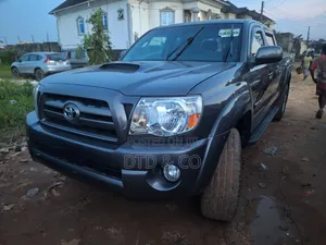Toyota Tacoma 2010 Gray