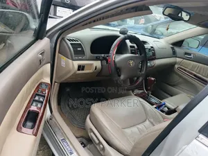 Toyota Camry 2005 Silver