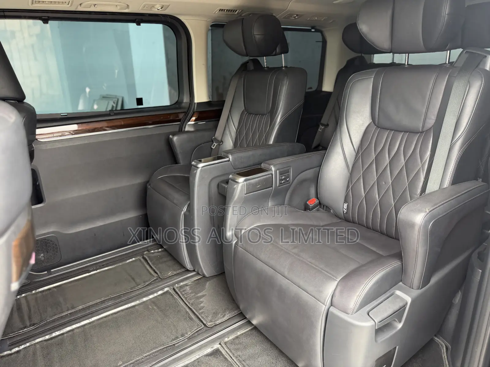 Toyota HiAce 2023 Black