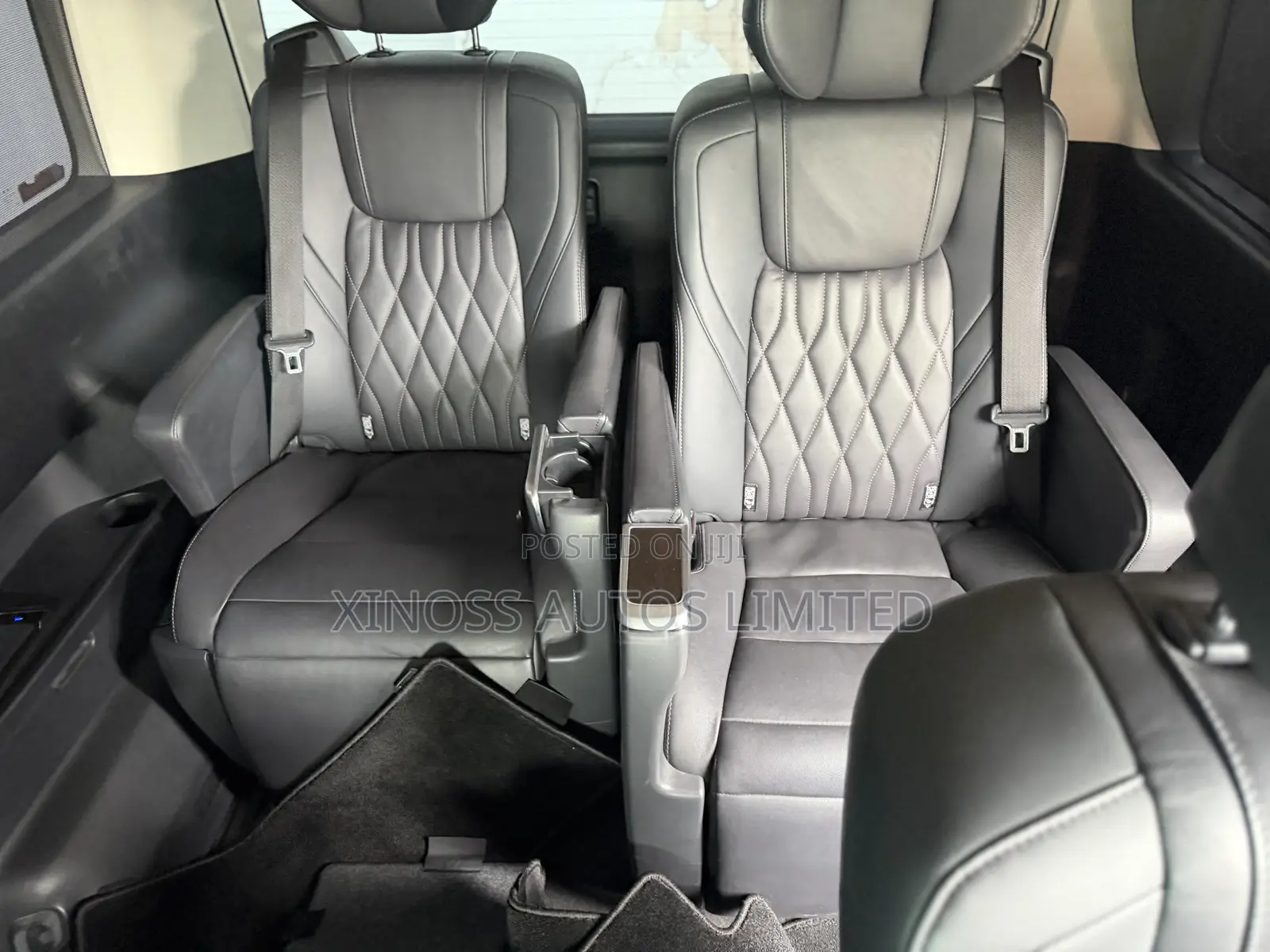 Toyota HiAce 2023 Black