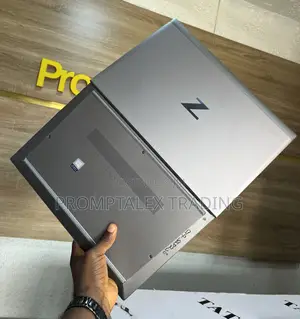 Laptop HP ZBook Firefly G8 16GB Intel Core i5 SSD 512GB