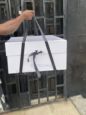 Unique Collapsible Box