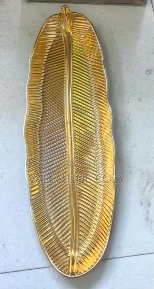 Plastic Curve Leaf Tray