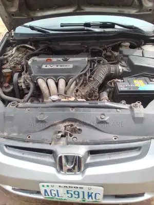 Honda Accord 2005 Silver