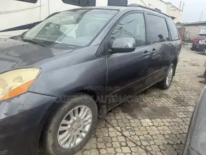 Toyota Sienna 2008 Gray