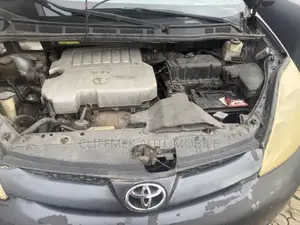 Toyota Sienna 2008 Gray