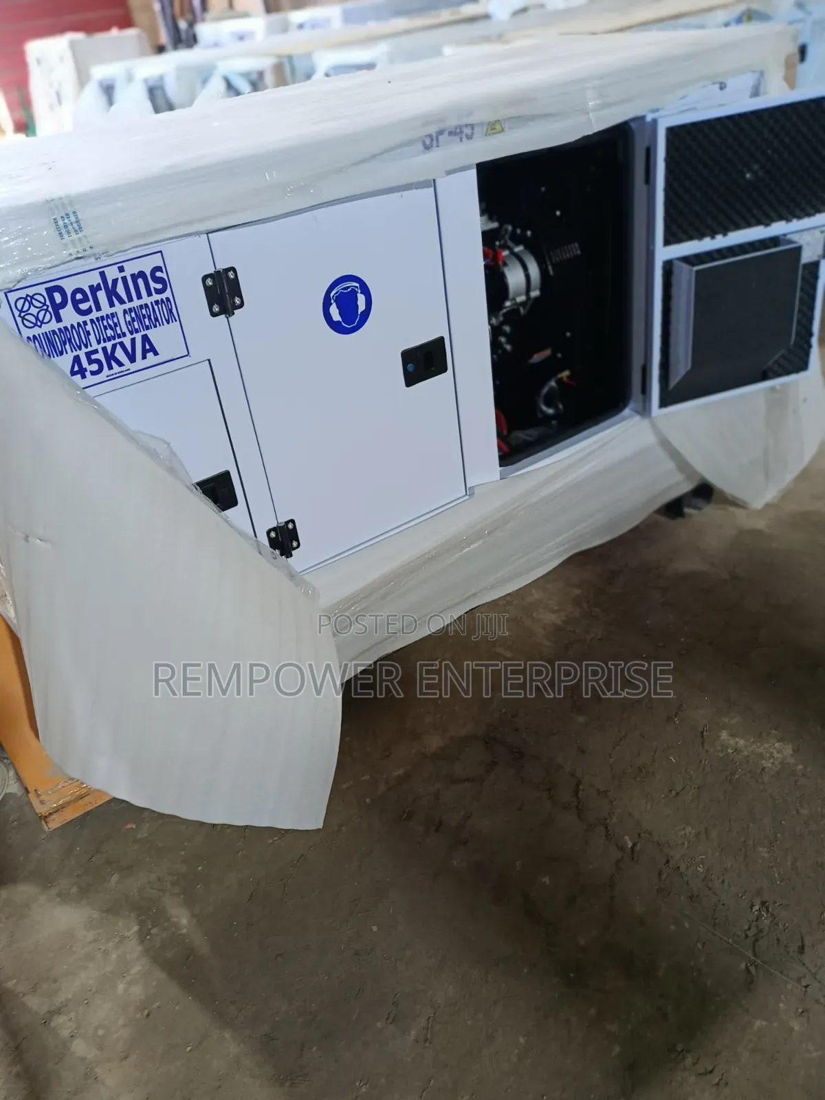 Π Original Perkins 44kva Diesel Generator