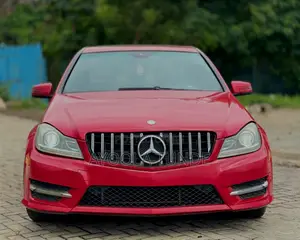 Mercedes-Benz C350 2012 Red
