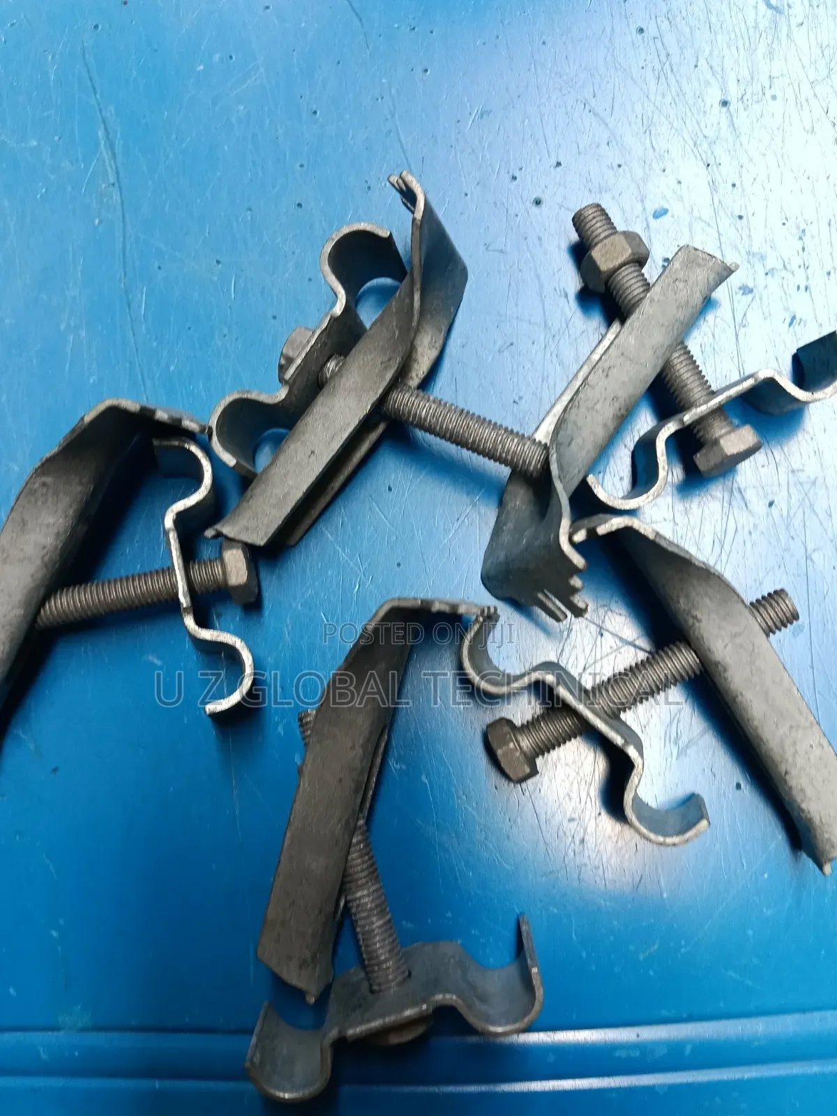 Grating Clip