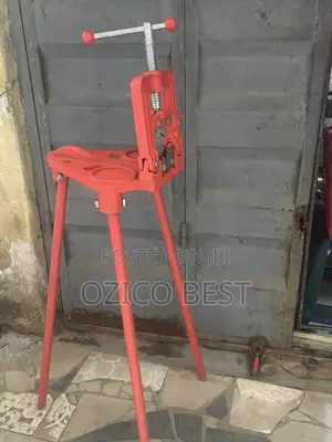 Tripod Stand Pipe Vise