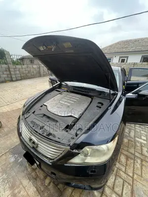 Lexus LS 460 AWD 2011 Black