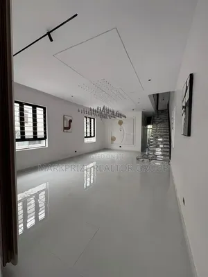 5bdrm Duplex in Ajah Lekki Lagos for sale
