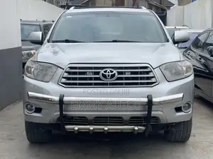 Toyota Highlander 2010 Silver