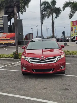 Toyota Venza Limited AWD V6 2013 Red