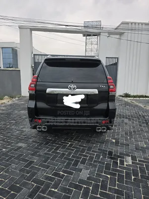 Toyota Land Cruiser Prado 2018 Black