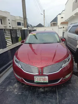 Lincoln MKZ 2015 Red