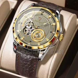 Poedagar Chronographic Leather Strap Watch