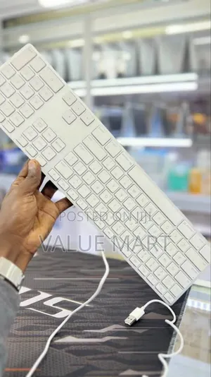 Apple Wired Keyboard