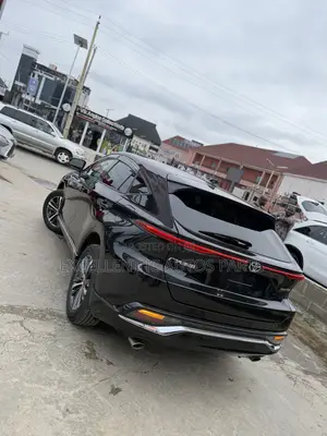 Toyota Venza XLE 2022 Black