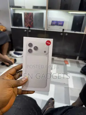 New Apple iPhone 17 Pro 256 GB White