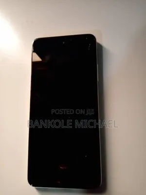 Infinix Smart 8 128 GB Gray