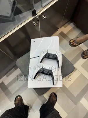 Pes 5slim With 2pads, 3games
