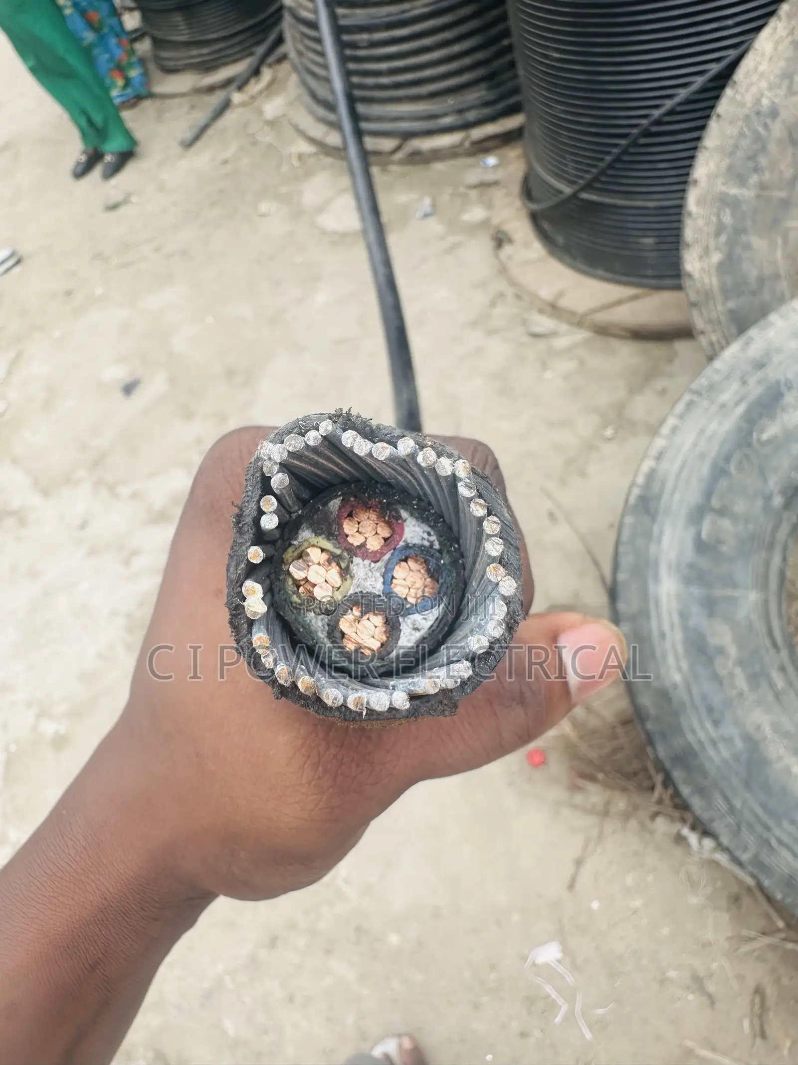 35mm 4 Core Lagostar Cable