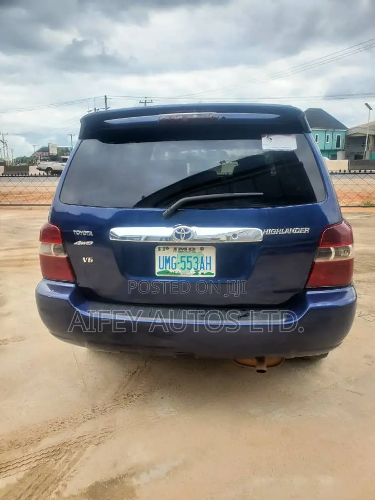 Toyota Highlander 2005 Blue