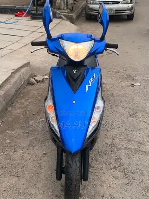 Suzuki 2012 Blue