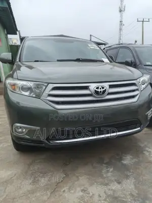 Toyota Highlander Limited 2011 Green