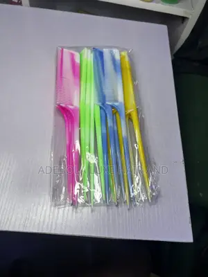Tail Comb Pack Is 2500