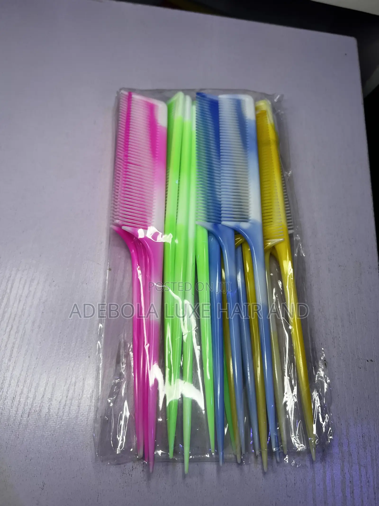 Tail Comb Pack Is 2500