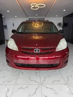 Toyota Sienna 2006 Red