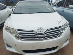 Toyota Venza 2010 White