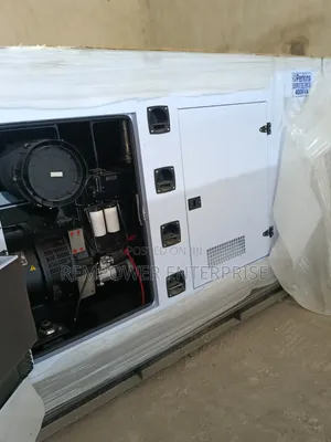 Original Perkins 400kva Soundproof Generator